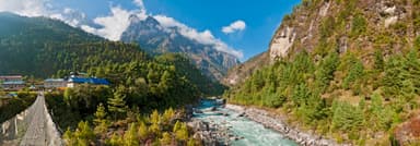 Trek from Namche Bazaar to Tengboche 5