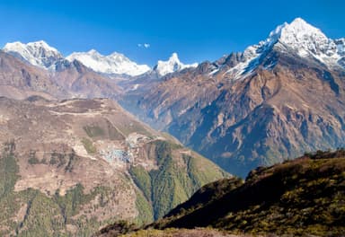 Trek from Namche Bazaar to Tengboche