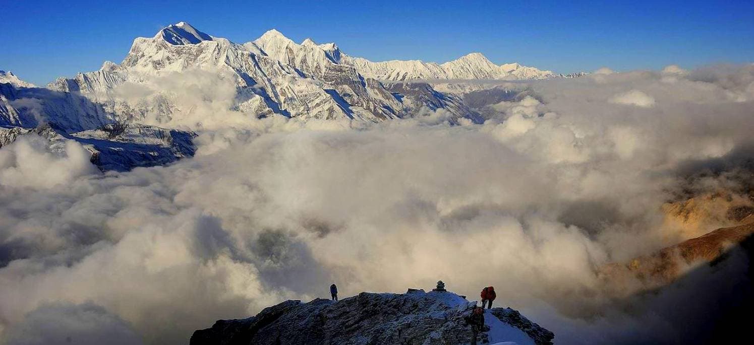 Pisang Peak Climbing