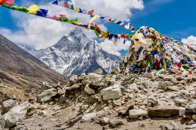Trek from Dingboche to Lobuche 3