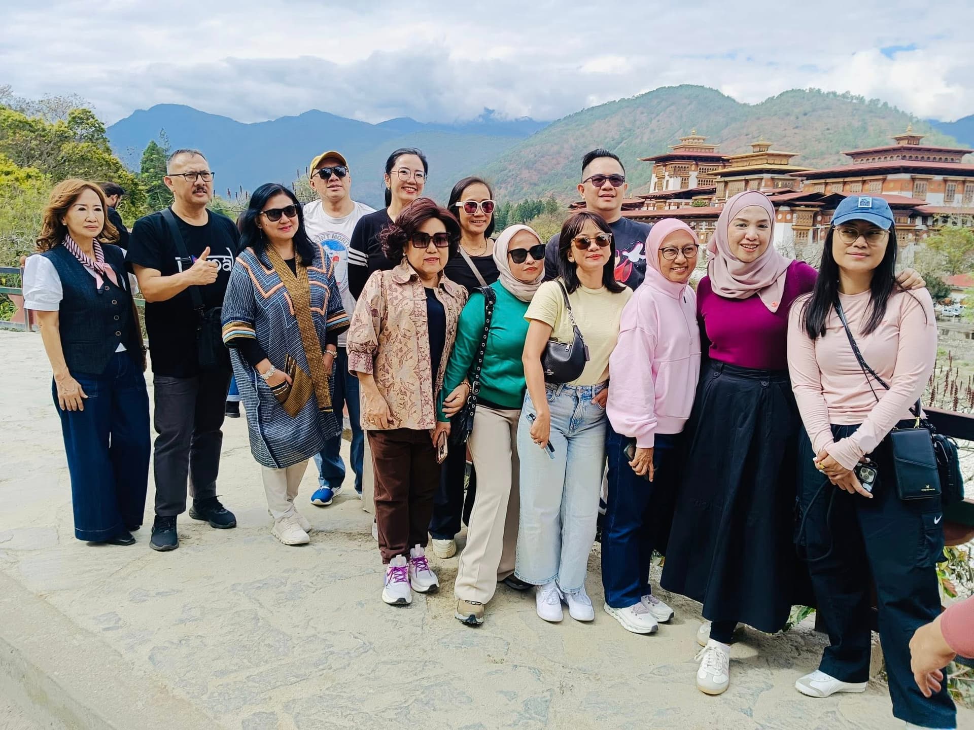 Tourists visiting the Punakha Dzong in Bhutan 1