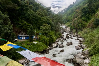 Syabrubesi to Lama Hotel 5