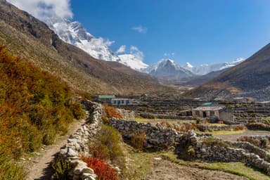 Acclimatization Hike from Dingboche to Chhukung 2