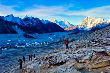 Hike to Kala Patthar 1