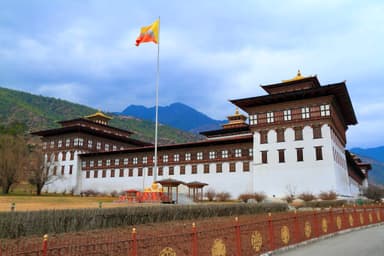 Sightseeing Tour of Thimphu Tashichho Dzong