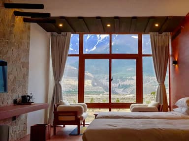 Shinta Mani Mustang 5