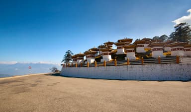 Drive from Thimphu to Punakha via Dochula Pass 7
