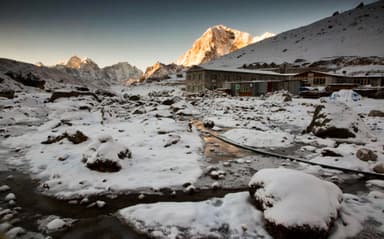 Trek from Dingboche to Lobuche 10