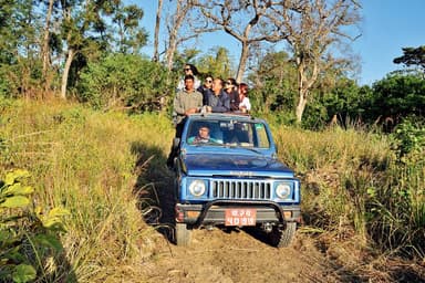 Drive to Bardiya National Park 5