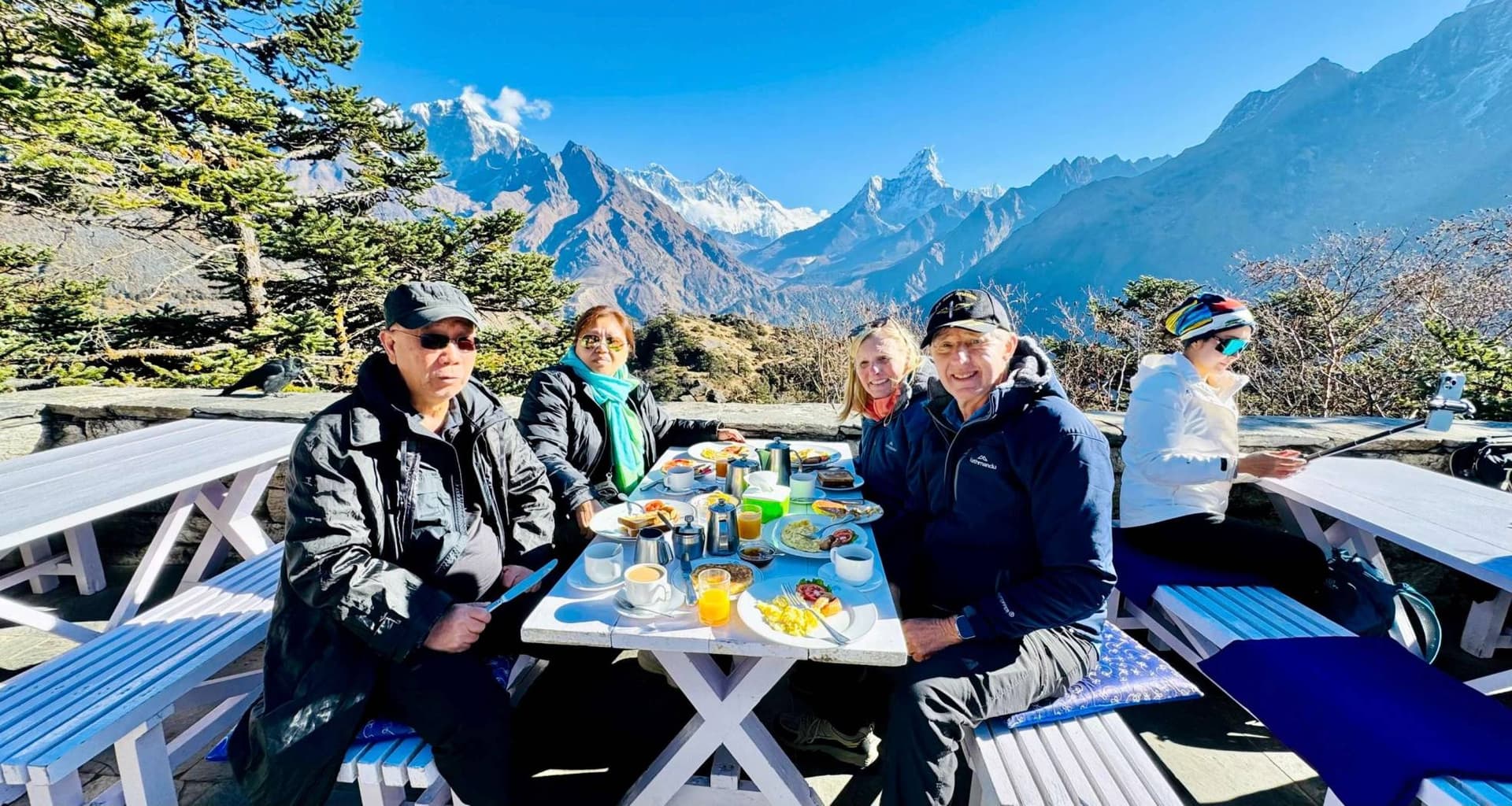 Everest Helicopter Tour Breakfast HEV