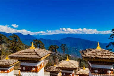 Drive from Thimphu to Punakha via Dochula Pass