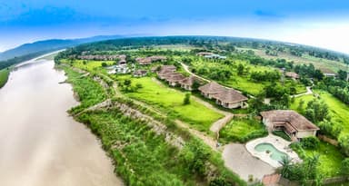 Barahi Hotel Chitwan