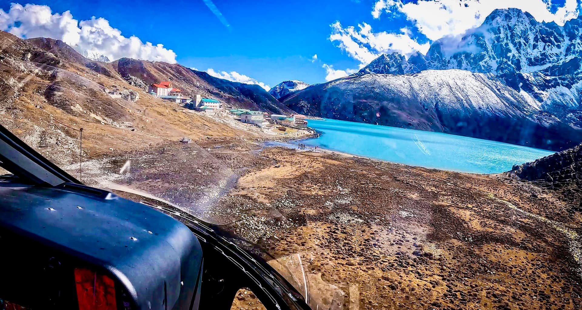 Gokyo Heli landing