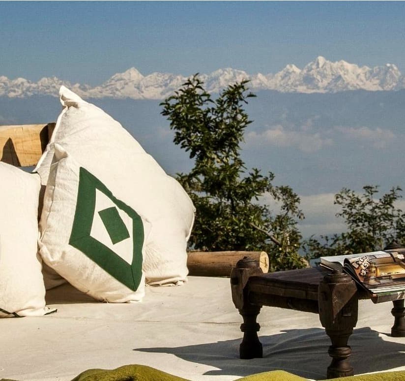 Luxury Nepal Tour of Kathmandu, Dhulikhel & Chitwan with Private Helicopter - 7 Days