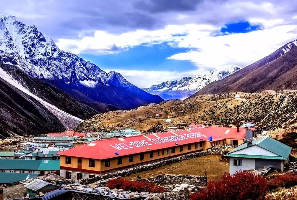 Luxury Everest Base Camp Trek: 5-Star Lodge Guide
