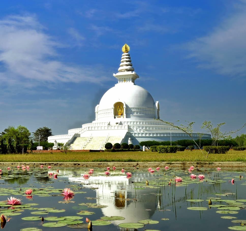 Luxury Nepal Tour with Everest Flight -  Kathmandu, Lumbini, Pokhara & Chitwan - 9 Days