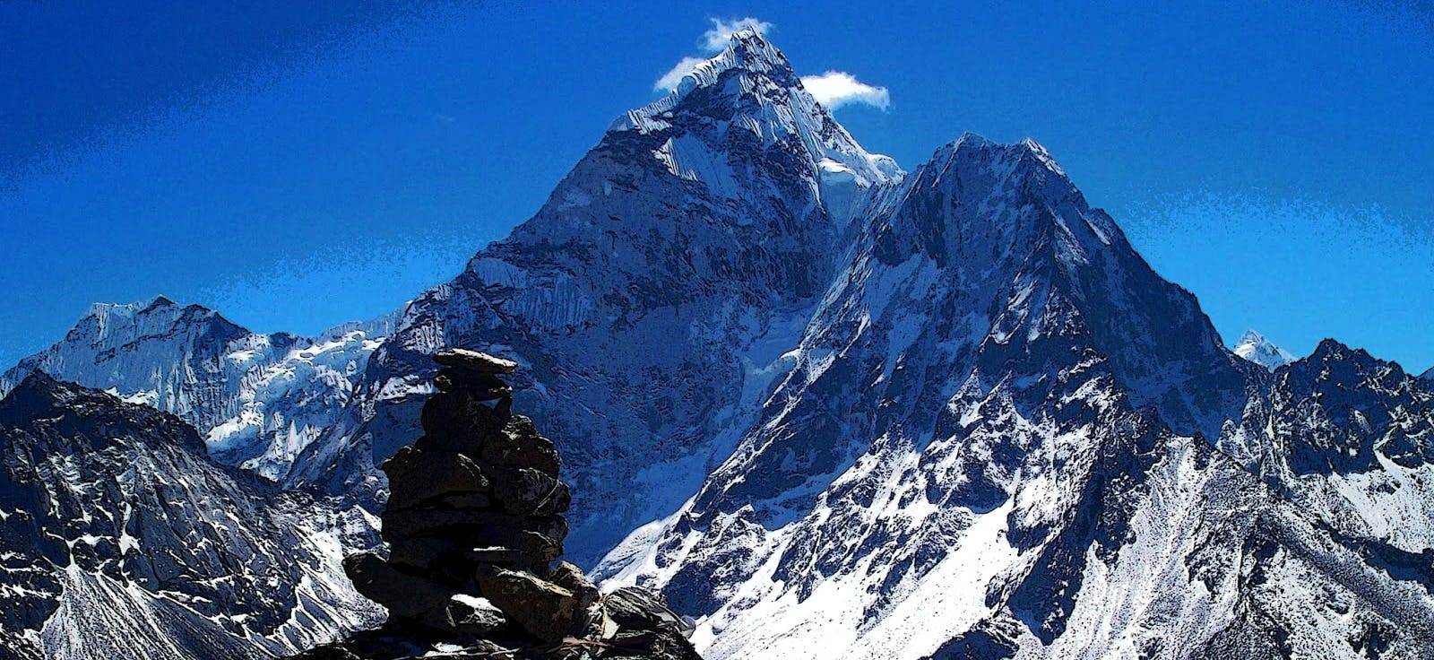 High-Altitude Health: Managing Risks on Nepal’s Peaks