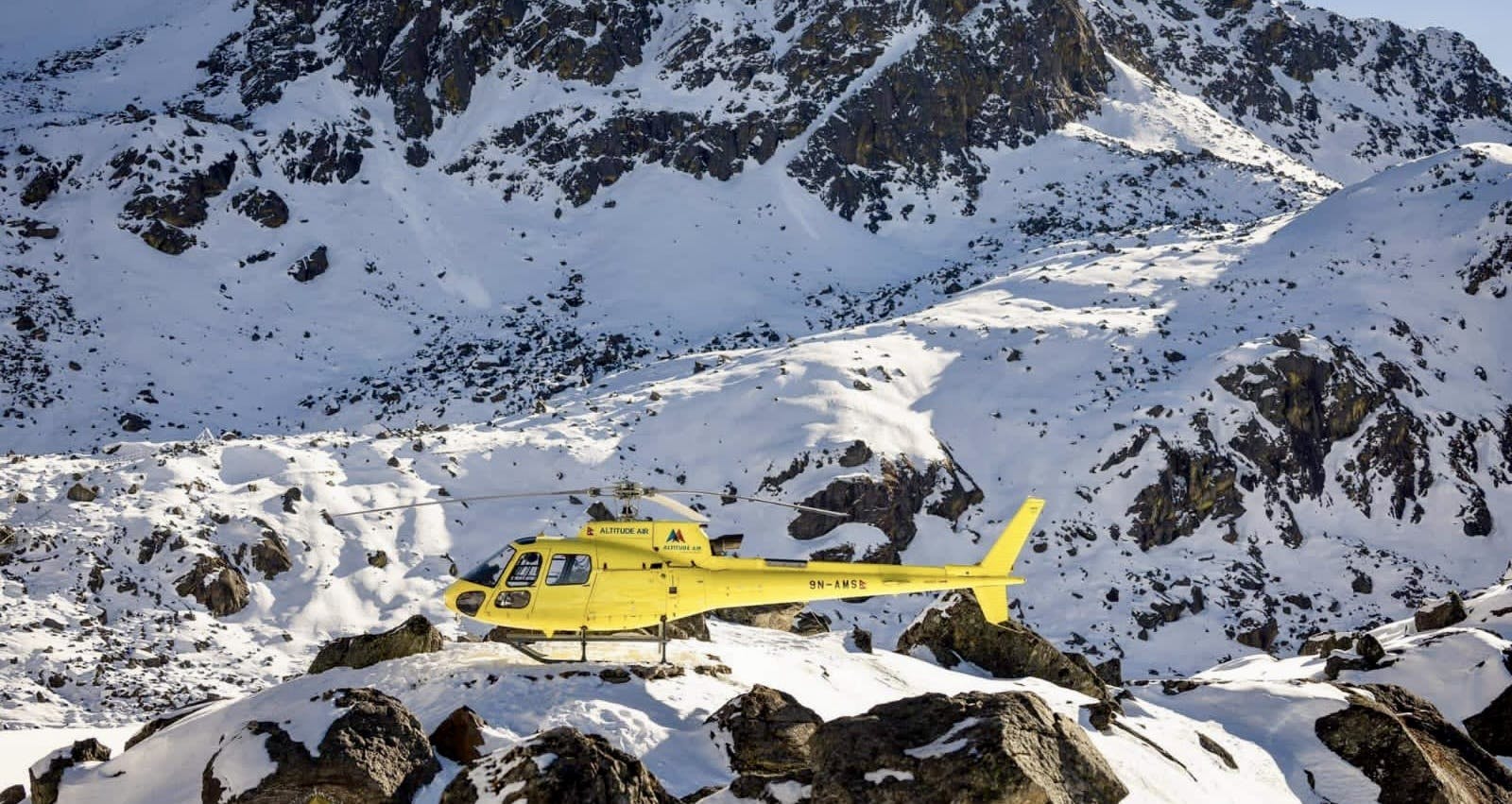Everest and Gokyo Landing Helicopter Tour