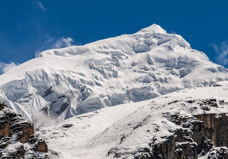 Chulu West Peak Climbing (6,419 m)