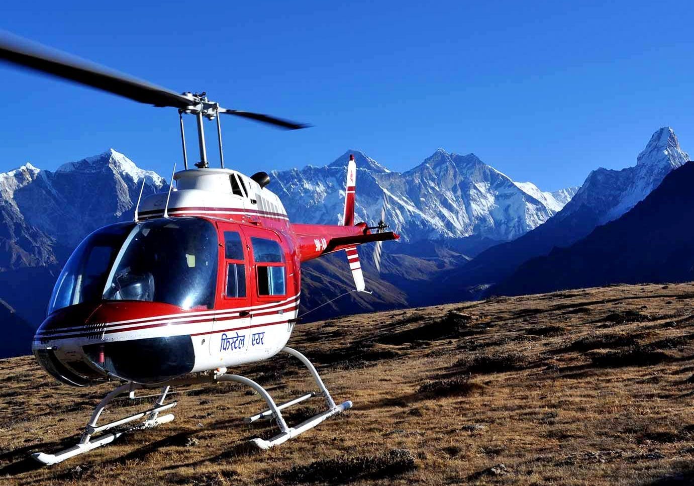 Luxury helicopter treks in Nepal