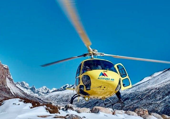 Sharing Everest Base Camp Landing Helicopter Tour